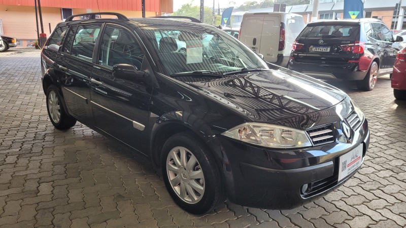 MÉGANE 1.6 DYNAMIQUE GRAND TOUR 16V FLEX 4P MANUAL - 2013 - GARIBALDI