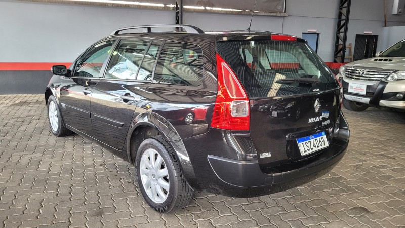 MÉGANE 1.6 DYNAMIQUE GRAND TOUR 16V FLEX 4P MANUAL - 2013 - GARIBALDI