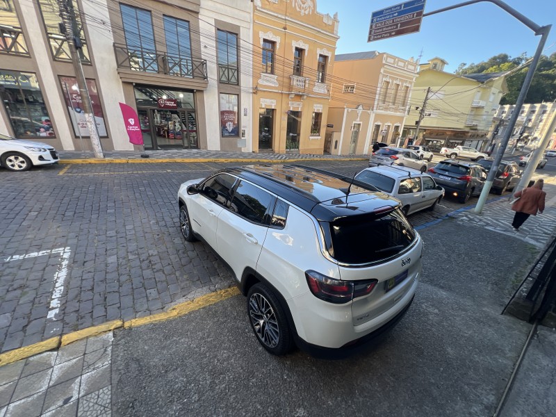 COMPASS 1.3 LIMITED T270 16V TURBO FLEX 4P AUTOMÁTICO - 2023 - GARIBALDI