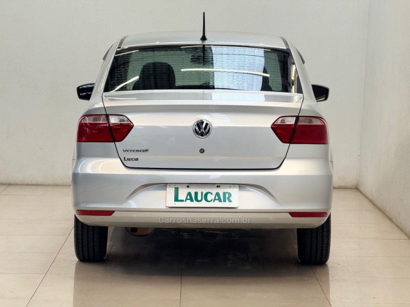 VOYAGE 1.0 MI 8V FLEX 4P MANUAL - 2020 - CASCA