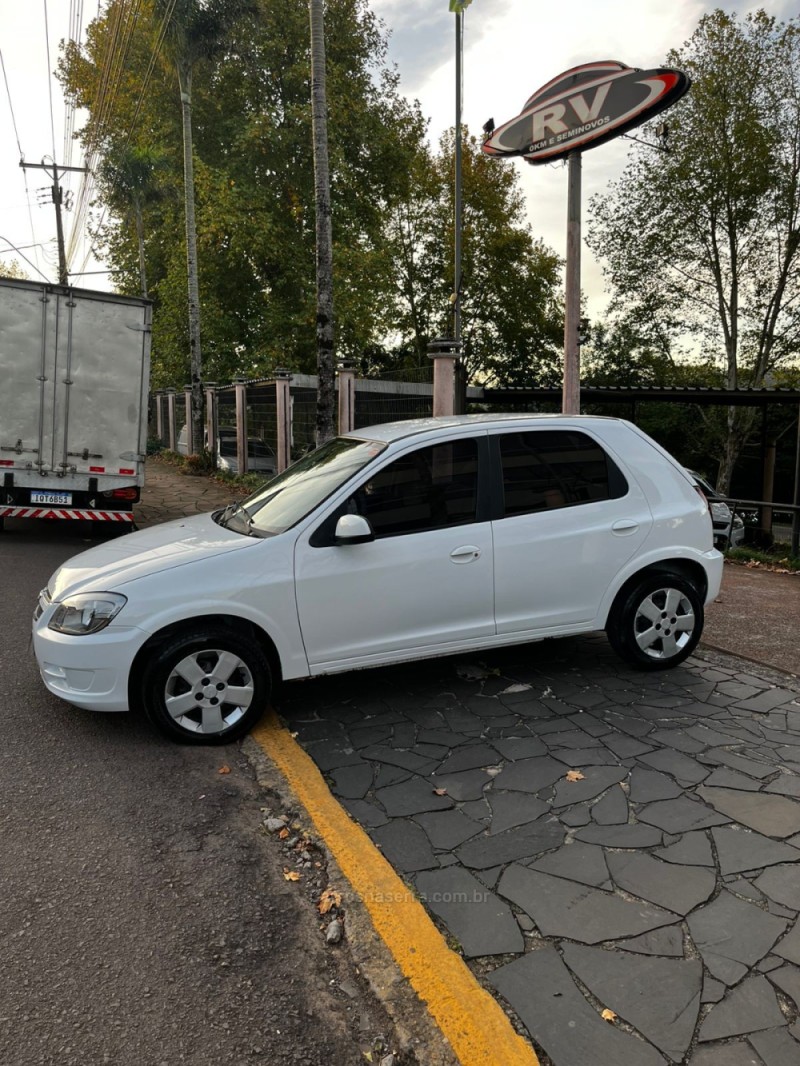 CELTA 1.0 MPFI LT 8V FLEX 4P MANUAL - 2015 - CARLOS BARBOSA