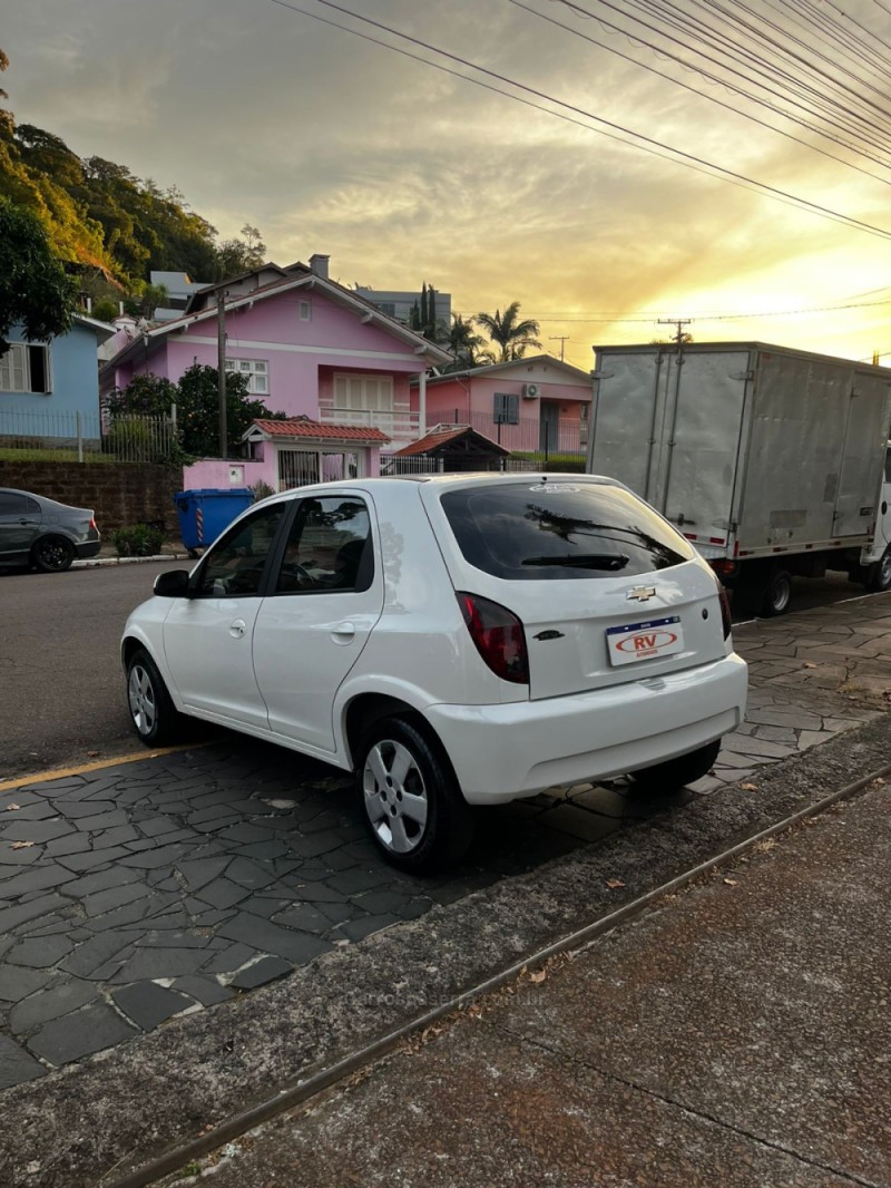 CELTA 1.0 MPFI LT 8V FLEX 4P MANUAL - 2015 - CARLOS BARBOSA