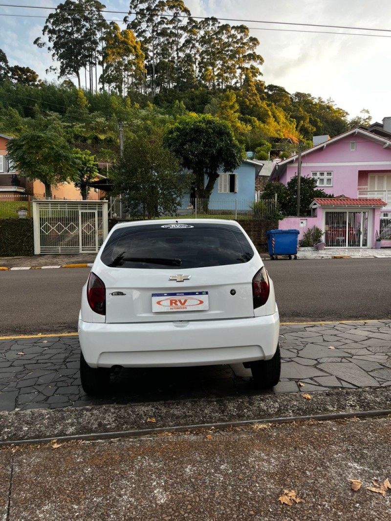 CELTA 1.0 MPFI LT 8V FLEX 4P MANUAL - 2015 - CARLOS BARBOSA