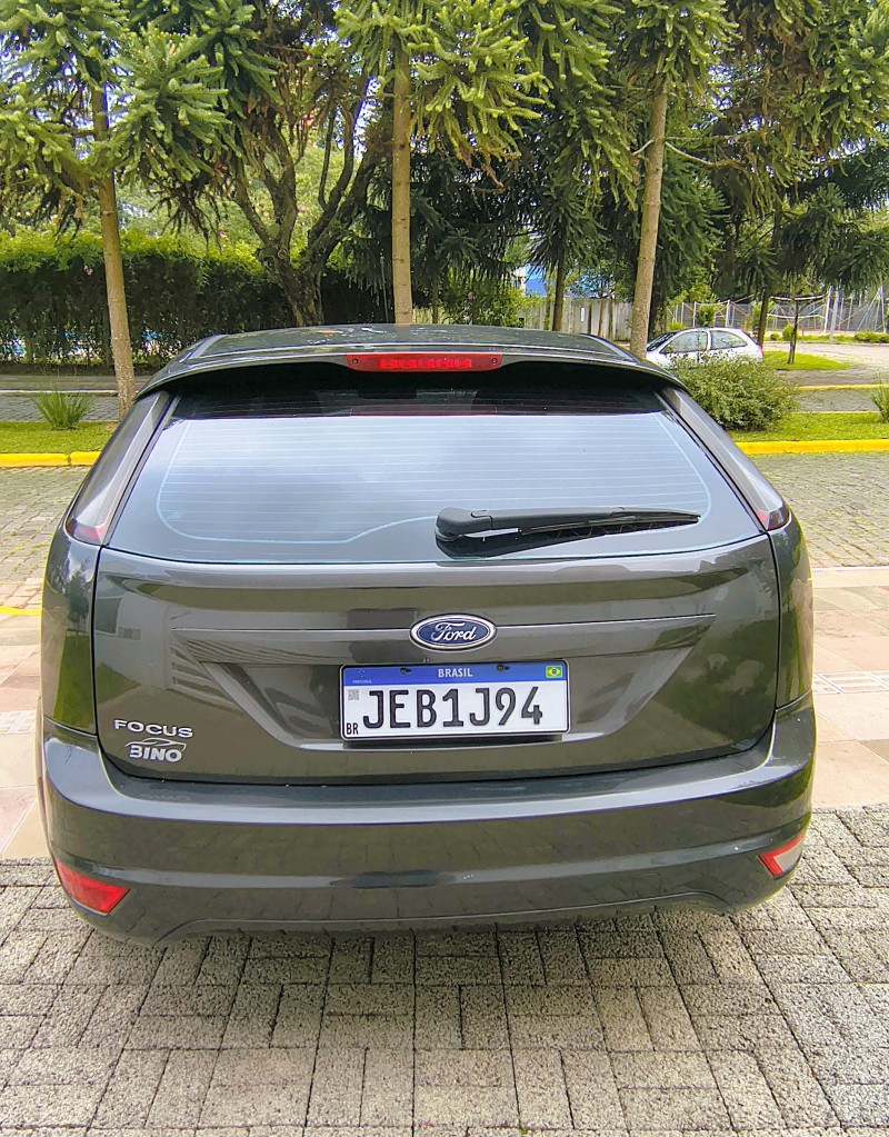 FOCUS 2.0 FC 16V GASOLINA 4P MANUAL - 2013 - FARROUPILHA