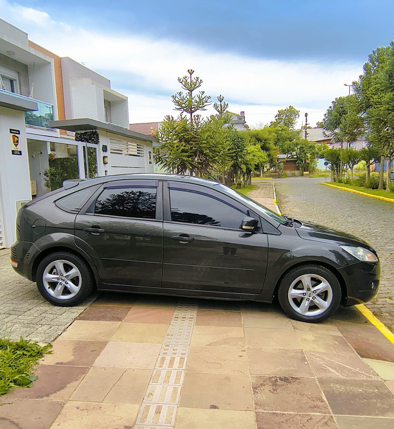 FOCUS 2.0 FC 16V GASOLINA 4P MANUAL - 2013 - FARROUPILHA