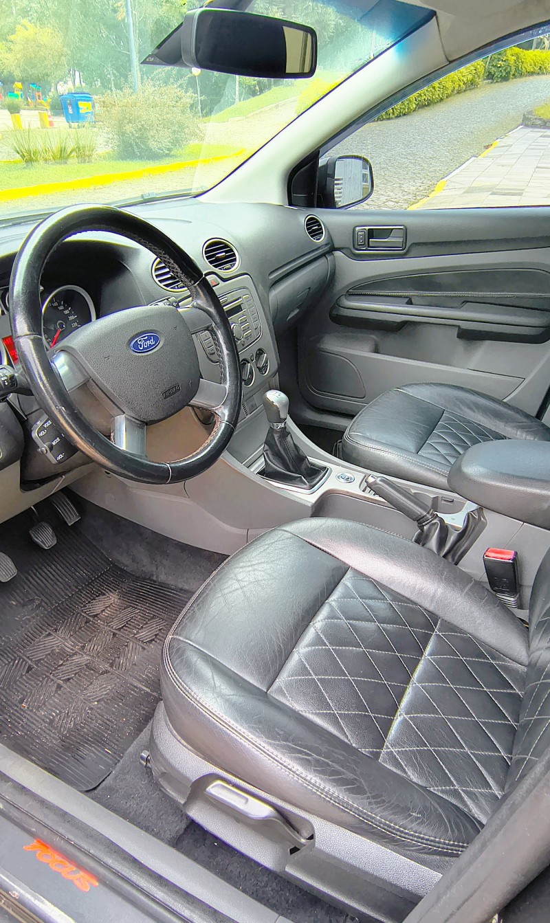 FOCUS 2.0 FC 16V GASOLINA 4P MANUAL - 2013 - FARROUPILHA