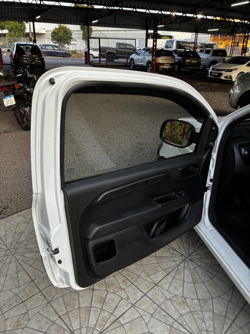 FIORINO 1.3 FURGÃO 8V GASOLINA 2P MANUAL - 2025 - CAXIAS DO SUL