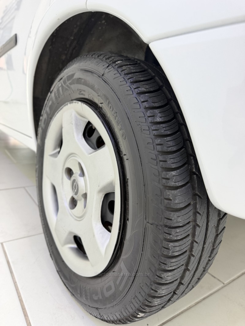 CORSA 1.0 MPFI VHC 8V GASOLINA 4P MANUAL - 2004 - CAXIAS DO SUL