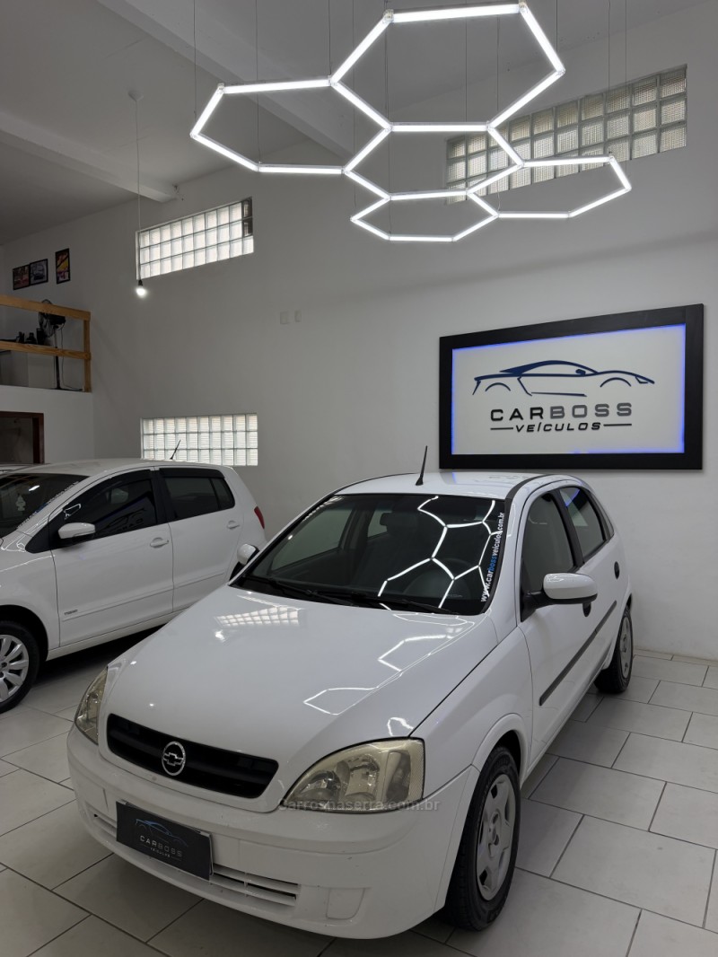 CORSA 1.0 MPFI VHC 8V GASOLINA 4P MANUAL - 2004 - CAXIAS DO SUL