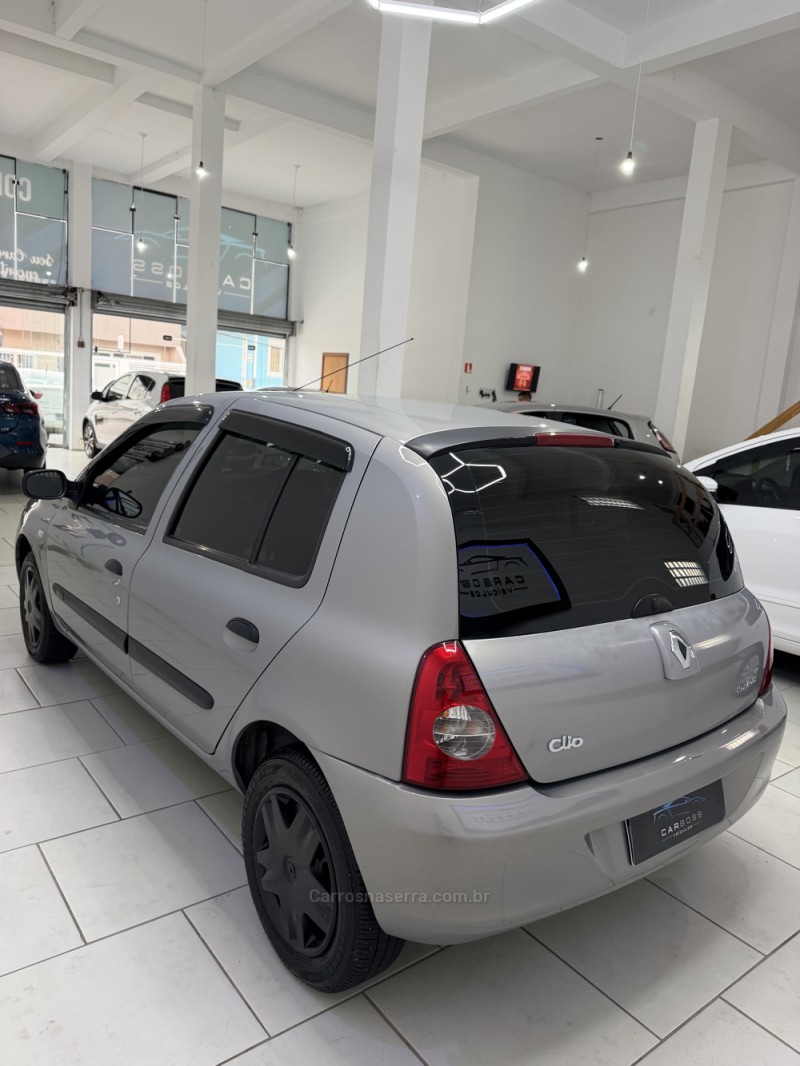 CLIO 1.0 CAMPUS 16V FLEX 4P MANUAL - 2010 - CAXIAS DO SUL