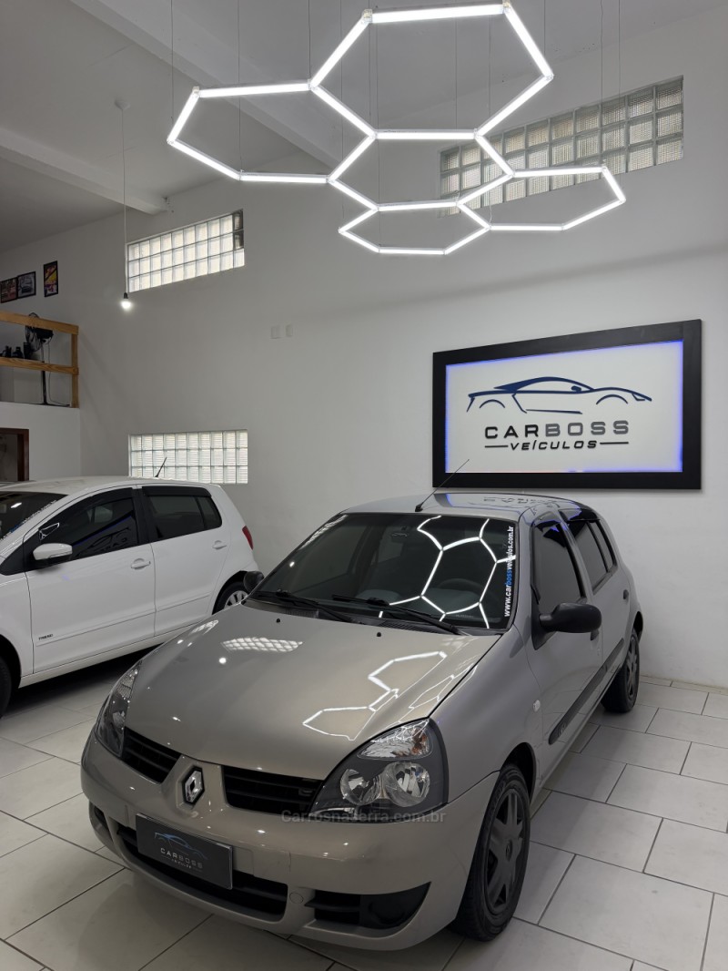 CLIO 1.0 CAMPUS 16V FLEX 4P MANUAL - 2010 - CAXIAS DO SUL