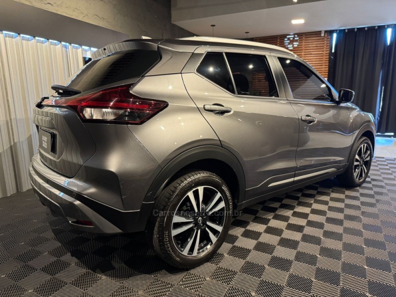 KICKS 1.6 ADVANCE 16V FLEX 4P AUTOMÁTICO - 2023 - FARROUPILHA
