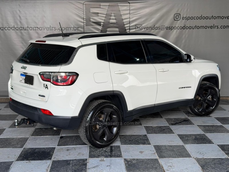 COMPASS 2.0 16V DIESEL LONGITUDE 4X4 AUTOMÁTICO - 2018 - NOVA PRATA