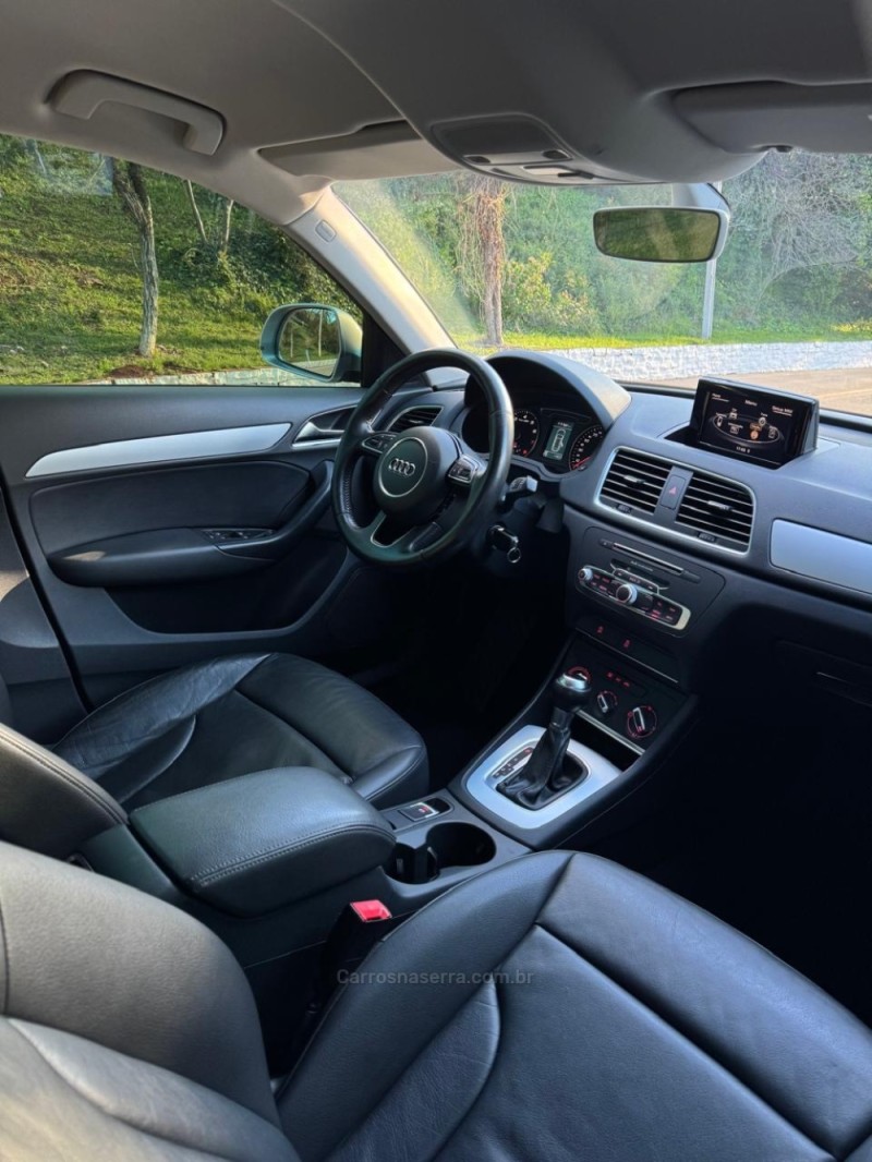 Q3 1.4 TFSI ATTRACTION 16V FLEX 4P S TRONIC - 2017 - NOVA ARAçá