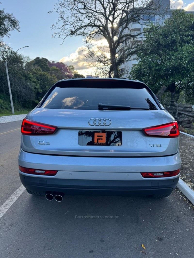 Q3 1.4 TFSI ATTRACTION 16V FLEX 4P S TRONIC - 2017 - NOVA ARAçá