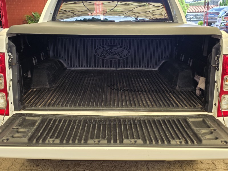 RANGER 3.2 LIMITED 4X4 CD 20V DIESEL 4P AUTOMÁTICO - 2017 - SAPIRANGA