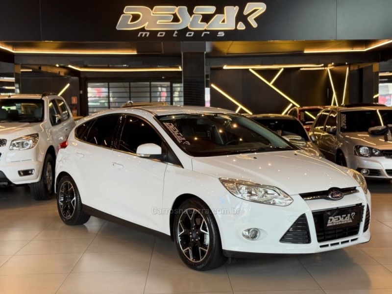 FOCUS 2.0 SE PLUS 16V FLEX 4P AUTOMÁTICO - 2015 - NOVO HAMBURGO