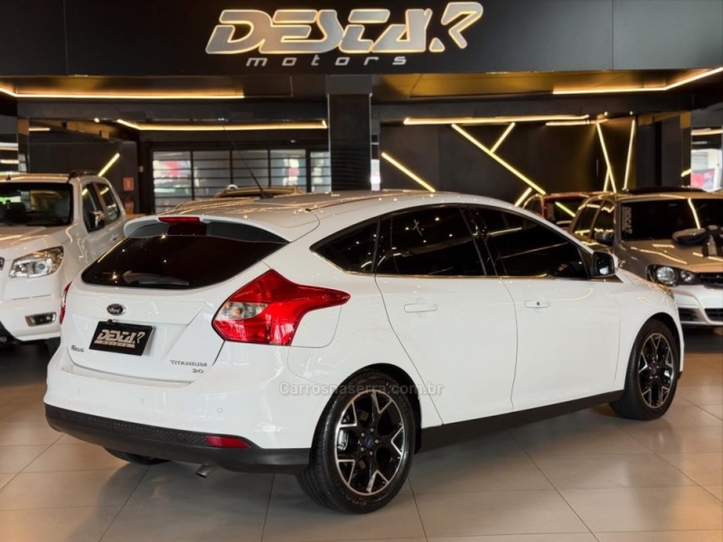FOCUS 2.0 SE PLUS 16V FLEX 4P AUTOMÁTICO - 2015 - NOVO HAMBURGO
