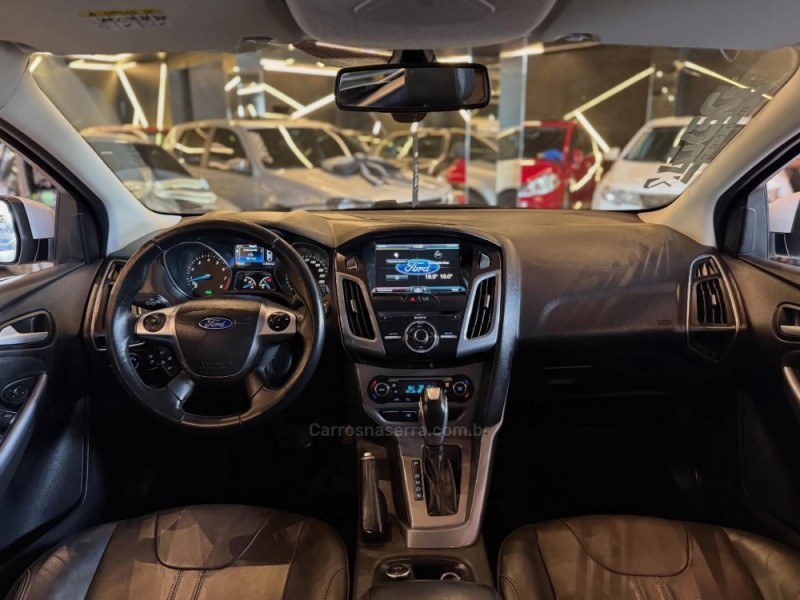 FOCUS 2.0 SE PLUS 16V FLEX 4P AUTOMÁTICO - 2015 - NOVO HAMBURGO