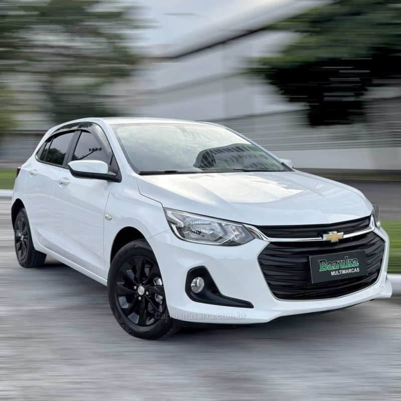 ONIX 1.0 LTZ 12V TURBO FLEX 4P MANUAL - 2022 - NOVO HAMBURGO