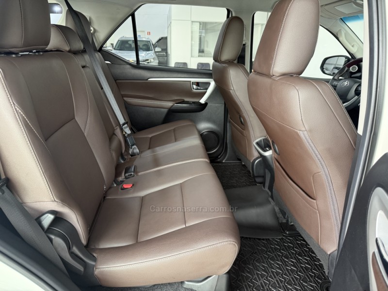 HILUX SW4 2.8 SRX 4X4 16V TURBO INTERCOOLER DIESEL 4P AUTOMÁTICO - 2017 - BENTO GONçALVES