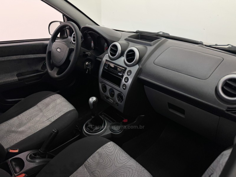 FIESTA 1.6 MPI CLASS SEDAN 8V FLEX 4P MANUAL - 2009 - CARLOS BARBOSA