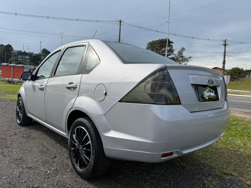 FIESTA 1.6 ROCAM SE SEDAN 8V FLEX 4P MANUAL - 2014 - FARROUPILHA