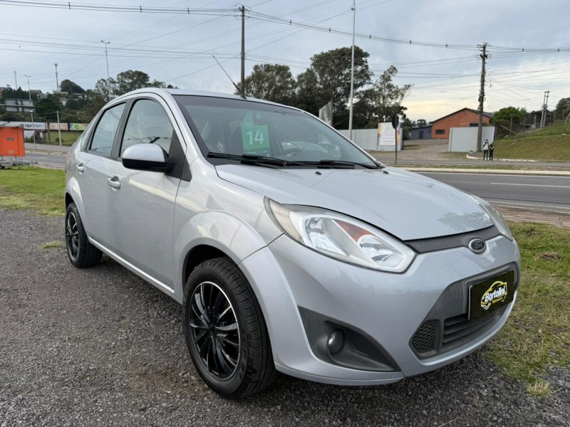 FIESTA 1.6 ROCAM SE SEDAN 8V FLEX 4P MANUAL - 2014 - FARROUPILHA