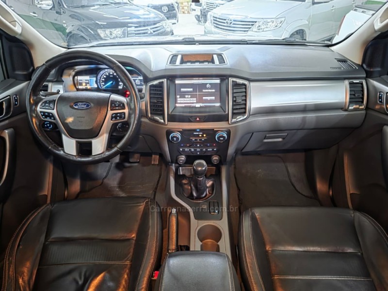 RANGER 2.5 XLT 4X2 CD 16V FLEX 4P MANUAL - 2017 - SAPUCAIA DO SUL