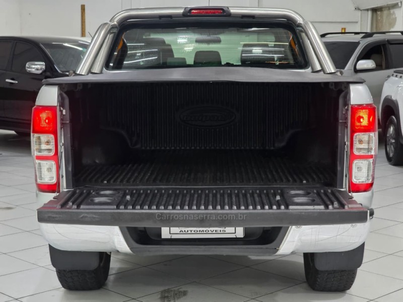 RANGER 2.5 XLT 4X2 CD 16V FLEX 4P MANUAL - 2017 - SAPUCAIA DO SUL