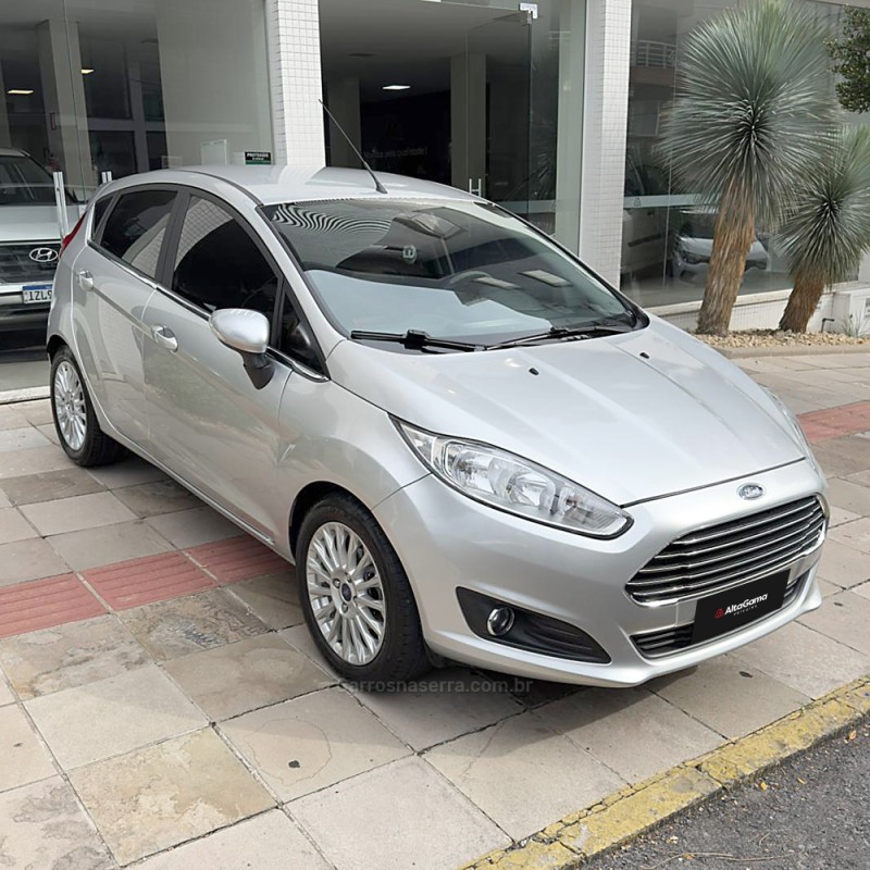 FIESTA 1.6 TITANIUM PLUS HATCH 16V FLEX 4P AUTOMÁTICO - 2015 - FLORES DA CUNHA