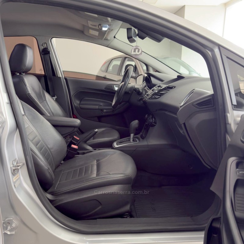 FIESTA 1.6 TITANIUM PLUS HATCH 16V FLEX 4P AUTOMÁTICO - 2015 - FLORES DA CUNHA