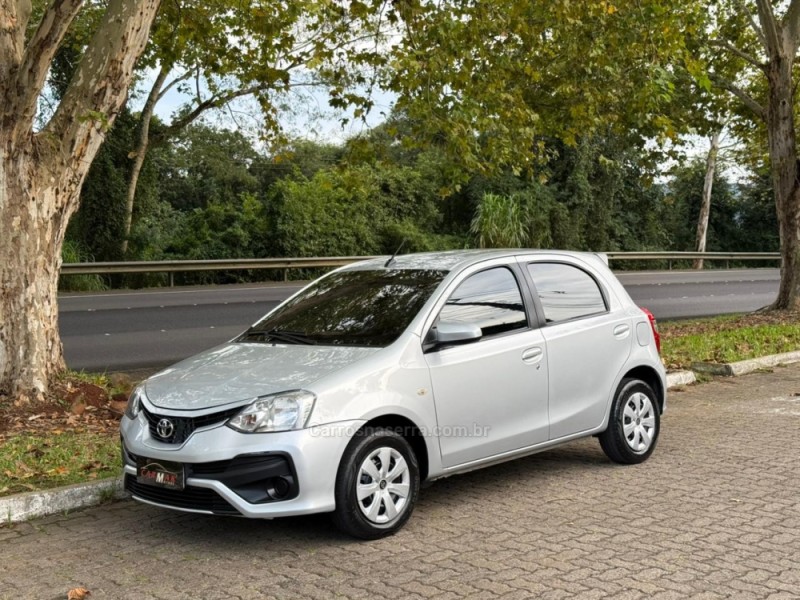 ETIOS 1.5 XS 16V FLEX 4P MANUAL - 2018 - DOIS IRMãOS
