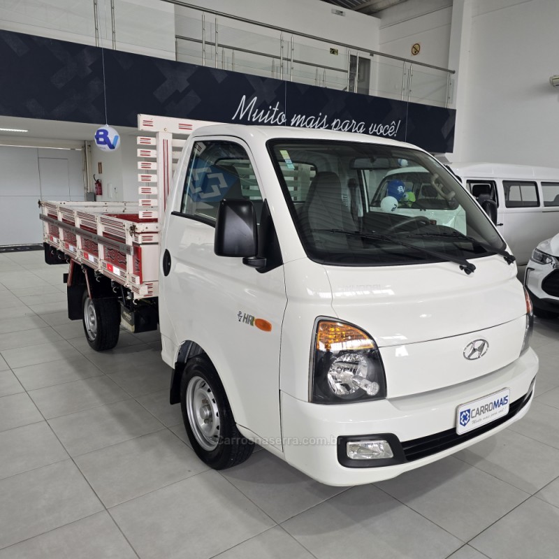HR 2.5 LONGO COM CAÇAMBA 4X2 16V 130CV TURBO INTERCOOLER DIESEL 2P MANUAL - 2017 - SANTA CRUZ DO SUL