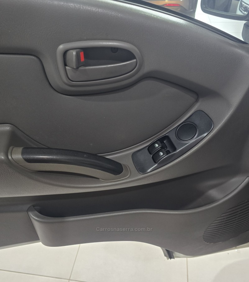HR 2.5 LONGO COM CAÇAMBA 4X2 16V 130CV TURBO INTERCOOLER DIESEL 2P MANUAL - 2017 - SANTA CRUZ DO SUL