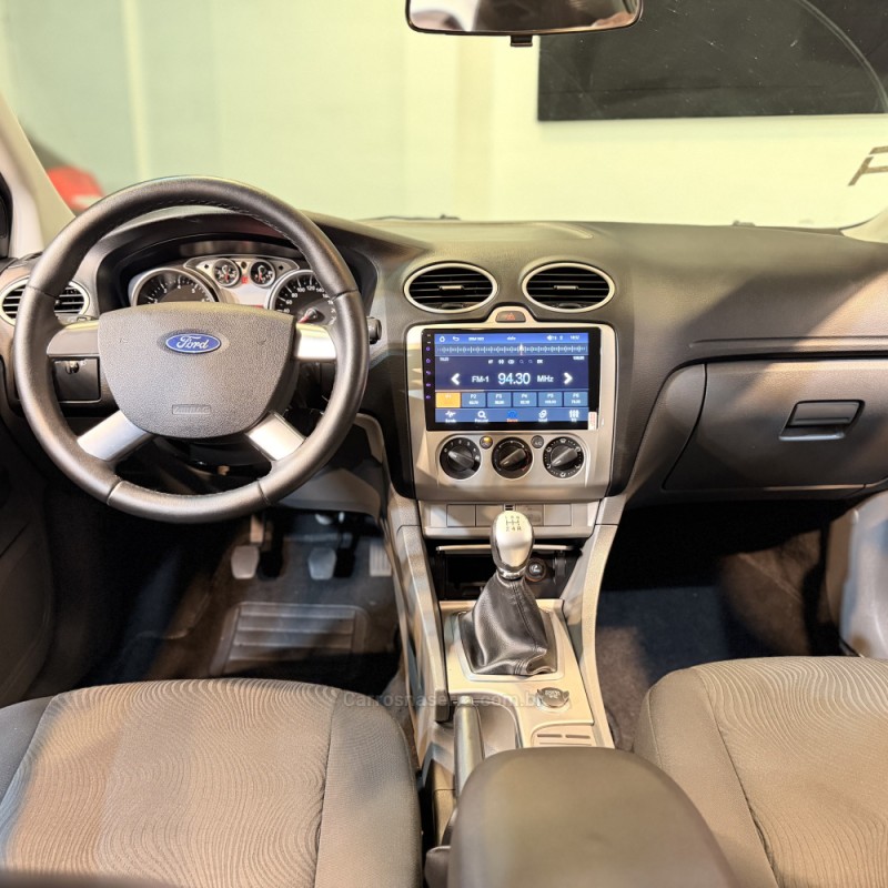 FOCUS 1.6 GLX 16V FLEX 4P MANUAL - 2011 - NOVO HAMBURGO