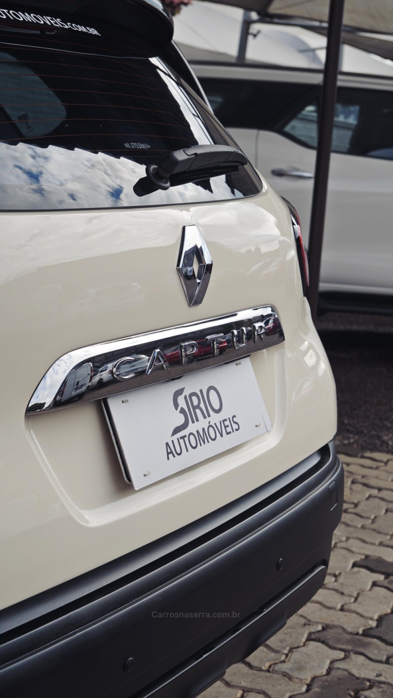 CAPTUR 1.6 LIFE 16V FLEX 4P AUTOMÁTICO - 2019 - LAJEADO