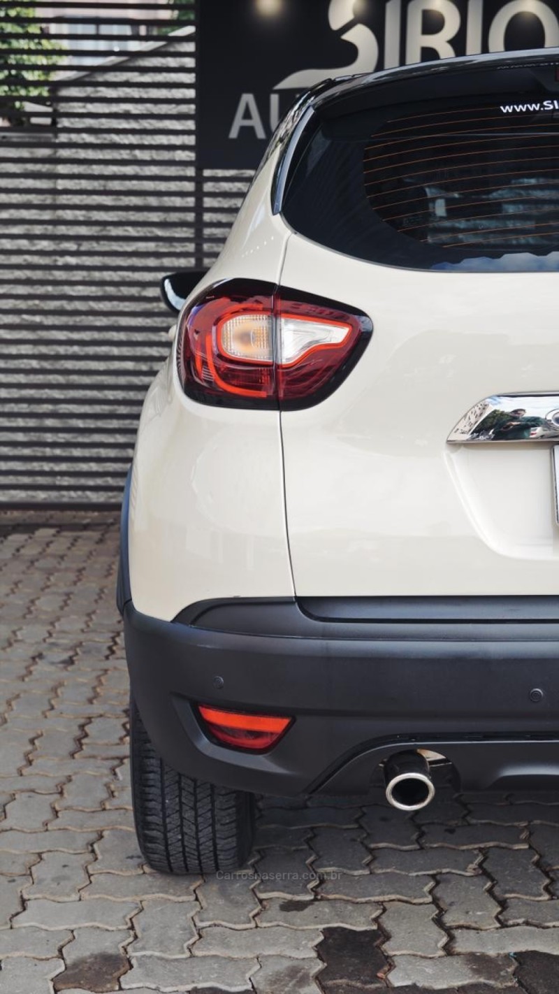 CAPTUR 1.6 LIFE 16V FLEX 4P AUTOMÁTICO - 2019 - LAJEADO