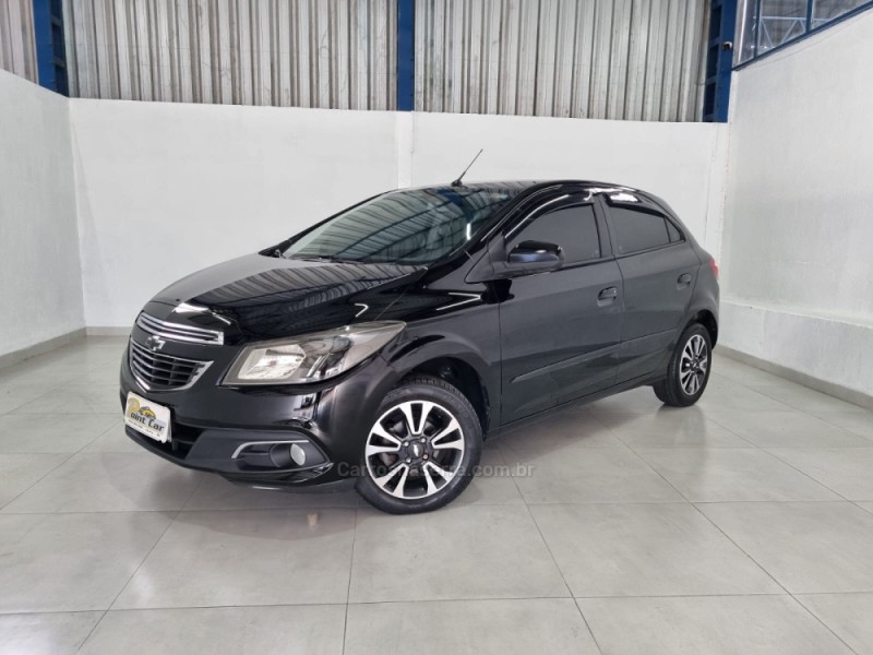 ONIX 1.4 MPFI LTZ 8V FLEX 4P MANUAL - 2014 - VACARIA