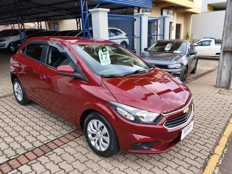 ONIX 1.4 MPFI LT 8V FLEX 4P MANUAL - 2017 - BOM PRINCíPIO