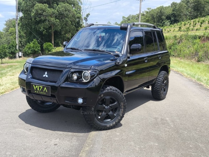 PAJERO TR4 2.0 4X4 16V 131CV GASOLINA 4P MANUAL - 2007 - CAXIAS DO SUL
