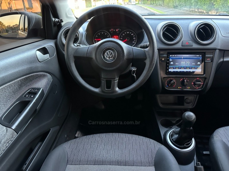 VOYAGE 1.0 MI CITY 8V FLEX 4P MANUAL - 2014 - SãO LEOPOLDO
