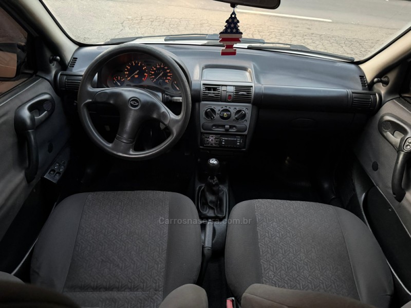 CLASSIC 1.0 MPFI 8V GASOLINA 4P MANUAL - 2003 - CAXIAS DO SUL