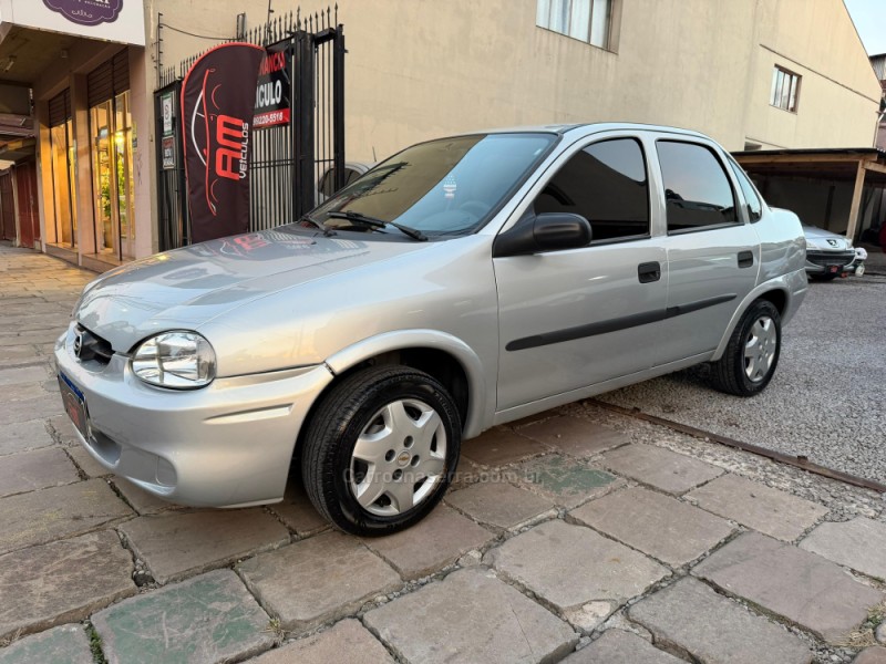 CLASSIC 1.0 MPFI 8V GASOLINA 4P MANUAL - 2003 - CAXIAS DO SUL