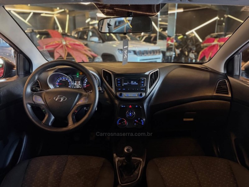 HB20 1.0 COMFORT PLUS 12V FLEX 4P MANUAL - 2017 - NOVO HAMBURGO