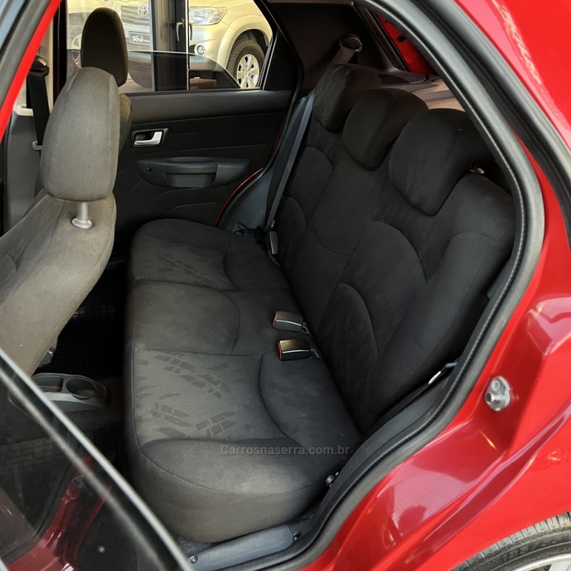 PALIO 1.0 MPI ELX 8V GASOLINA 4P MANUAL - 2011 - VACARIA