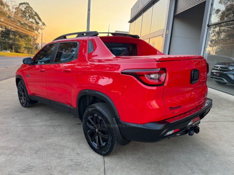 TORO 2.0 16V ULTRA 4X4 AT9 DIESEL 4P AUTOMÁTICO - 2023 - LAJEADO
