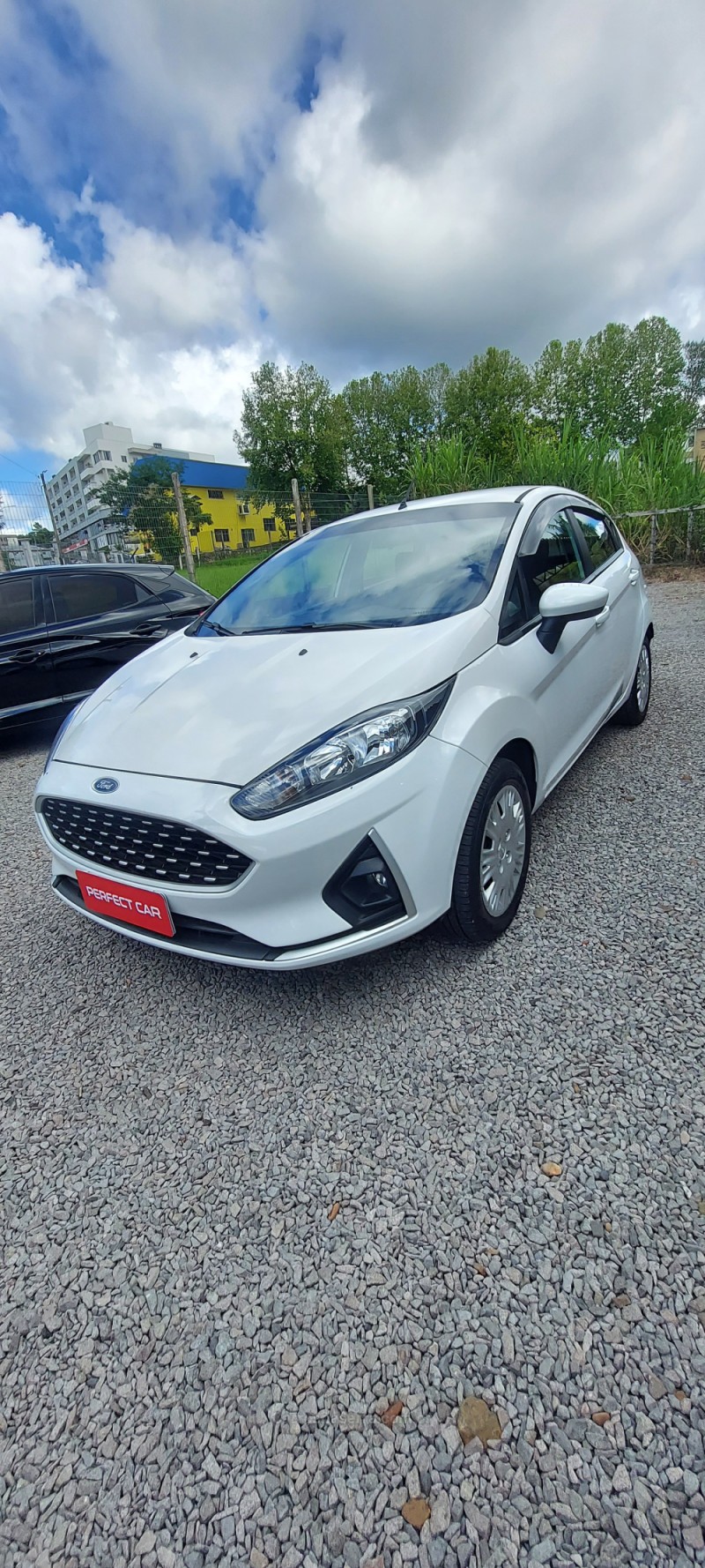 FIESTA 1.6 SE HATCH 16V FLEX 4P MANUAL - 2018 - BOM PRINCíPIO