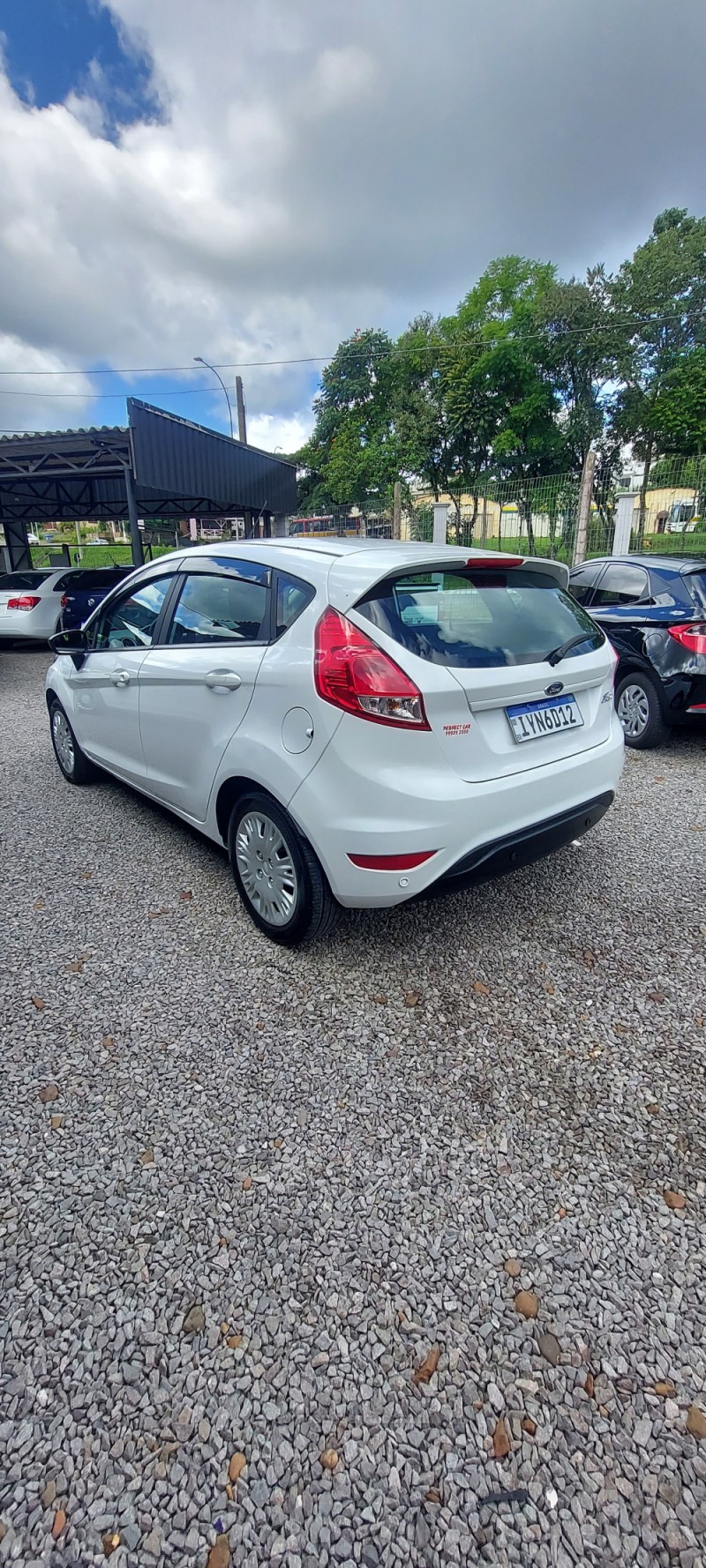 FIESTA 1.6 SE HATCH 16V FLEX 4P MANUAL - 2018 - BOM PRINCíPIO