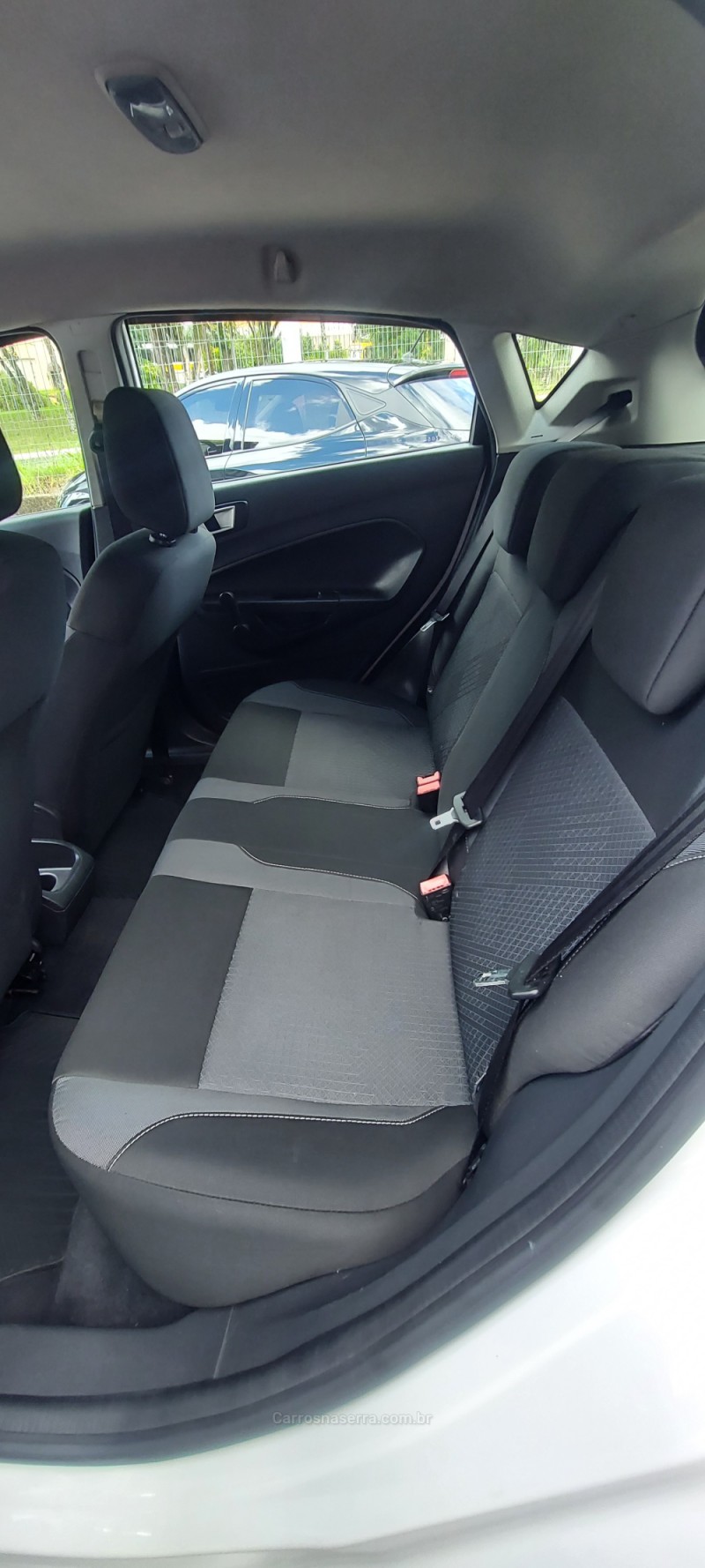 FIESTA 1.6 SE HATCH 16V FLEX 4P MANUAL - 2018 - BOM PRINCíPIO